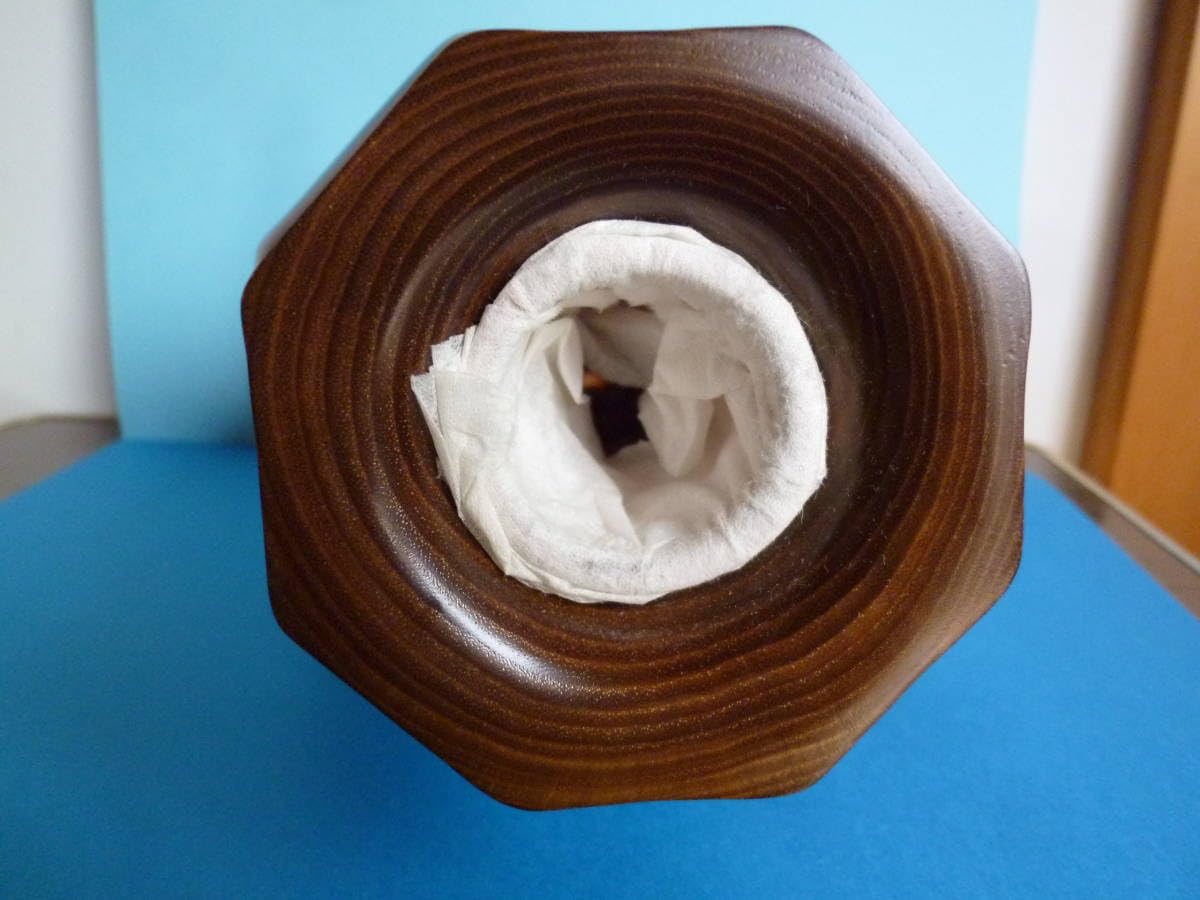 Amazon.co.jp: 銘木 北海花瓶槐4号B高風作 中筒（銅）付き 工芸